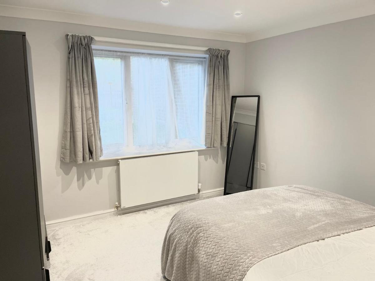 Lovely 1 Bed Apartment, 15Mins From Central Londres Exterior foto